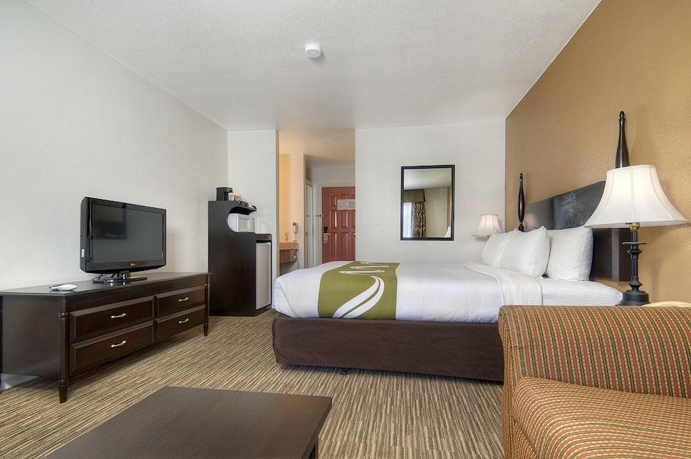 Quality Inn & Suites Tulare Exterior foto