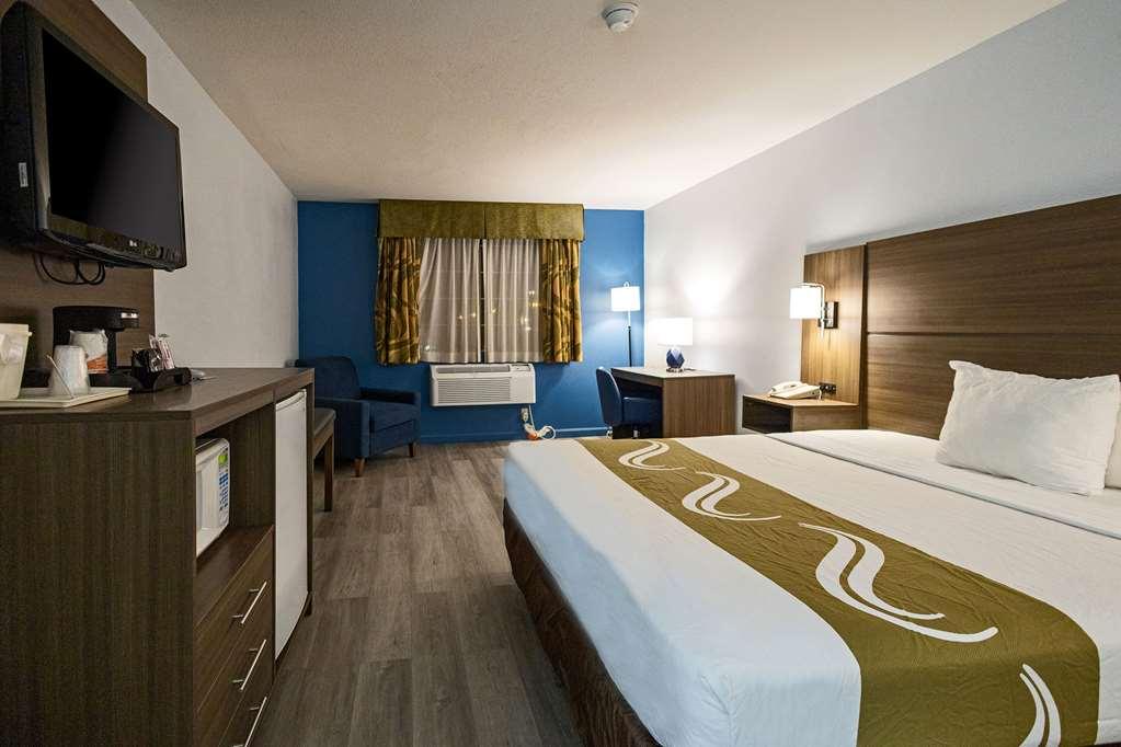 Quality Inn & Suites Tulare Zimmer foto